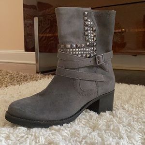 VINCE CAMUTO BOOTS